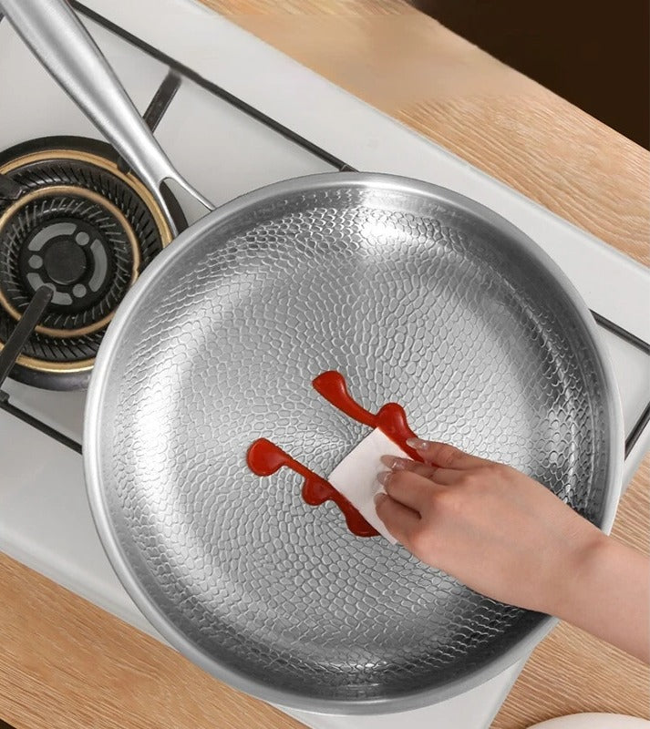 Poêle en titane sans PFAS — naturellement antiadhésive et durable