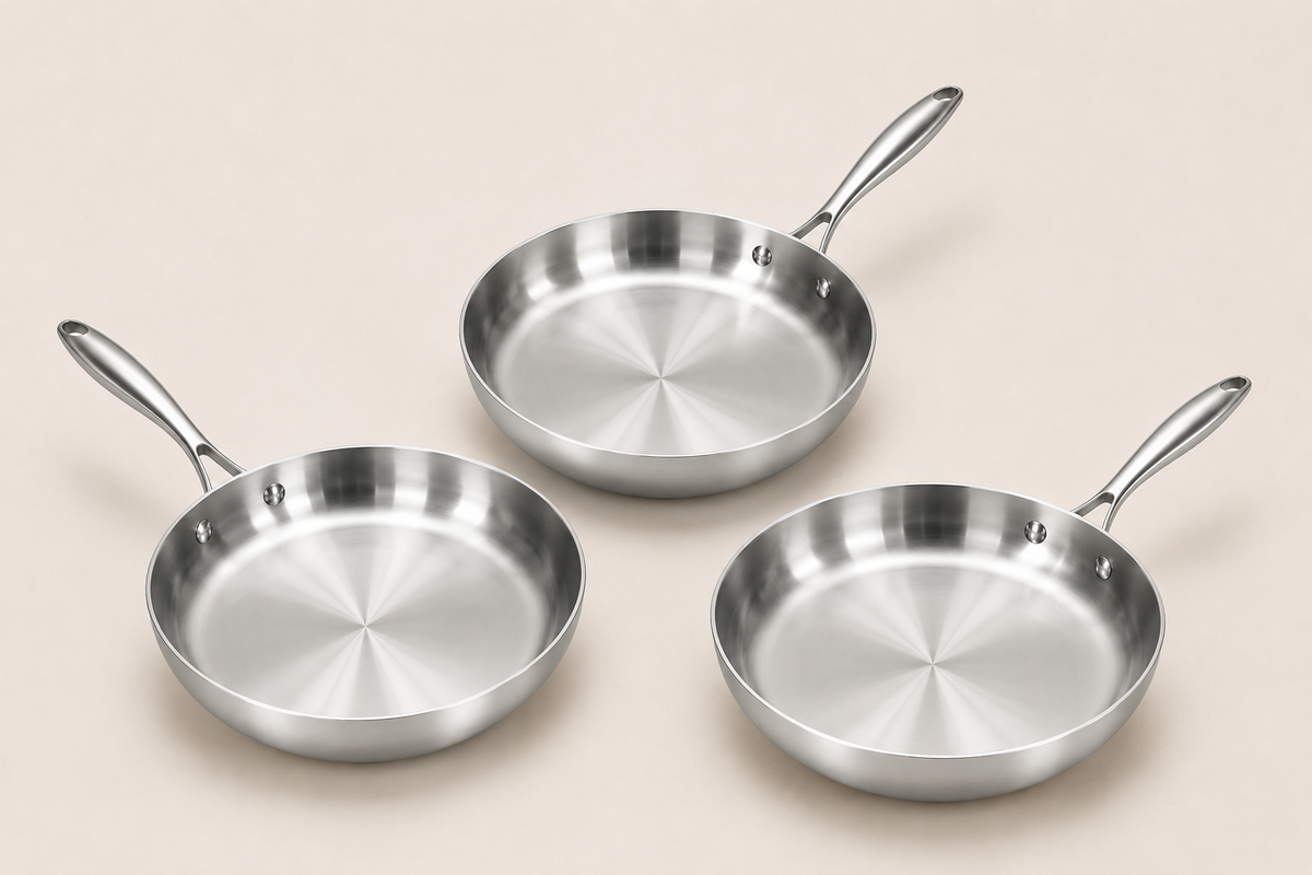 Professional kitchen set - 3 steel frying pans