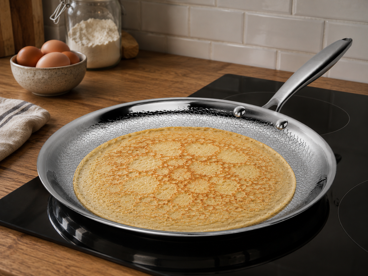 Poêle à Crêpes Premium en Titane Martelé – Antiadhésive & Ultra Résistante