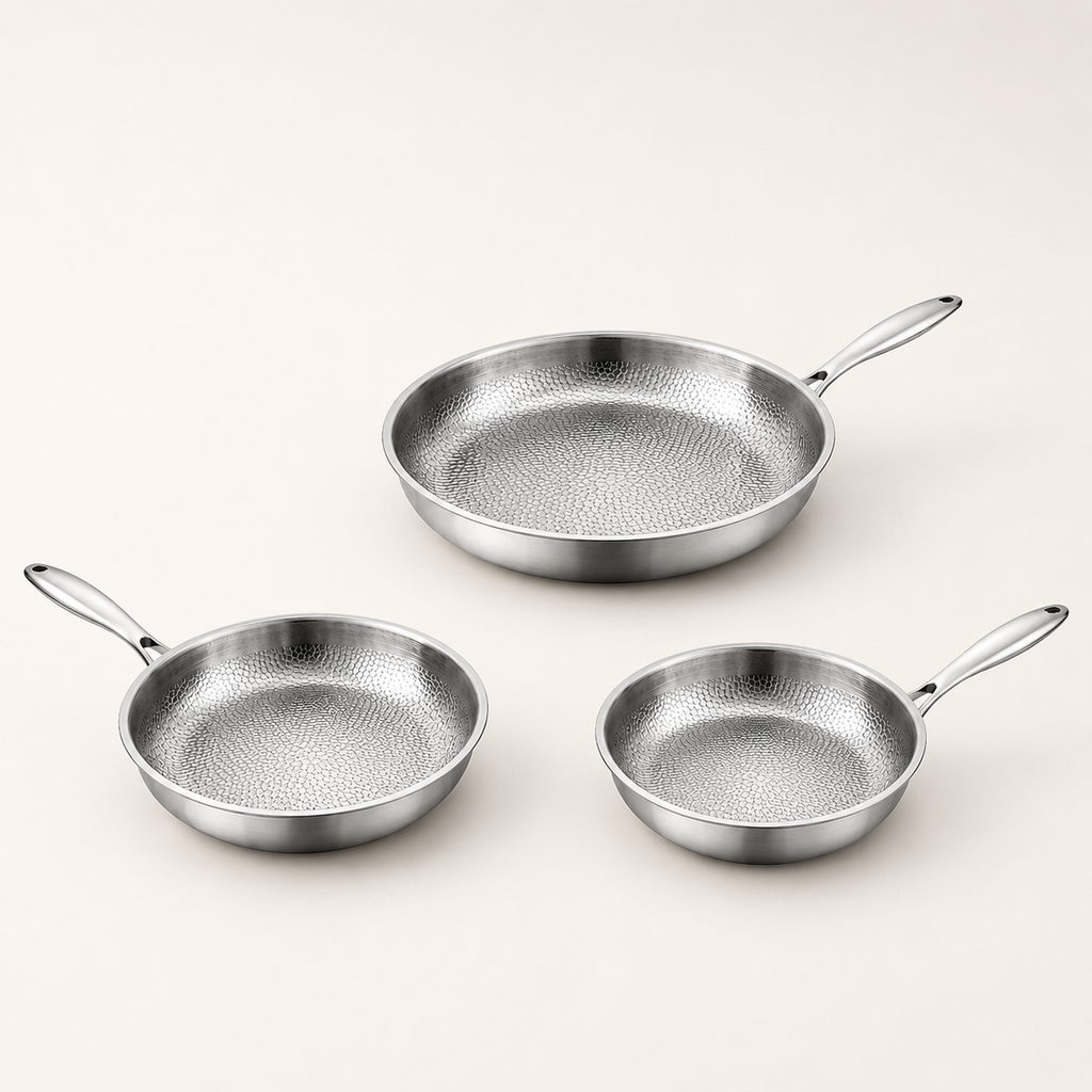 Professional kitchen set - 3 titanium frying pans