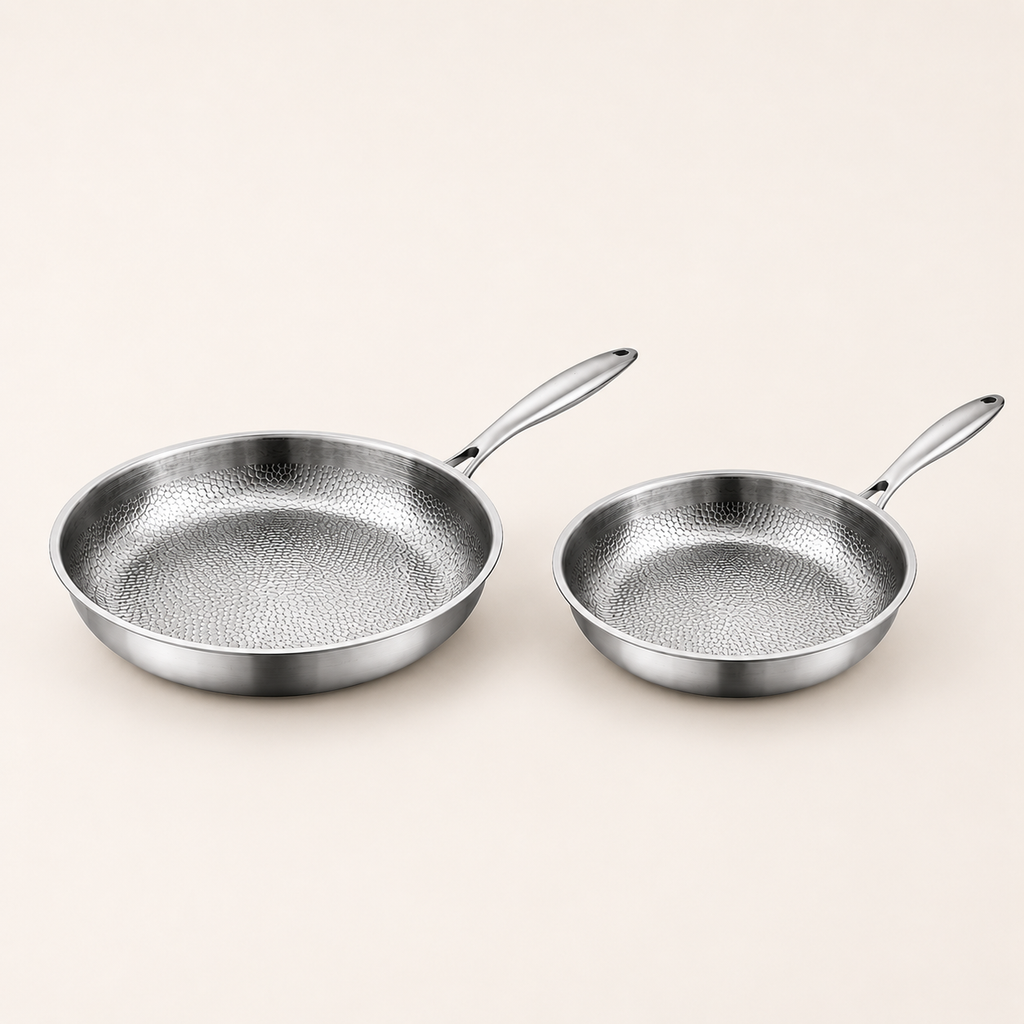Professional kitchen set - 2 titanium frying pans