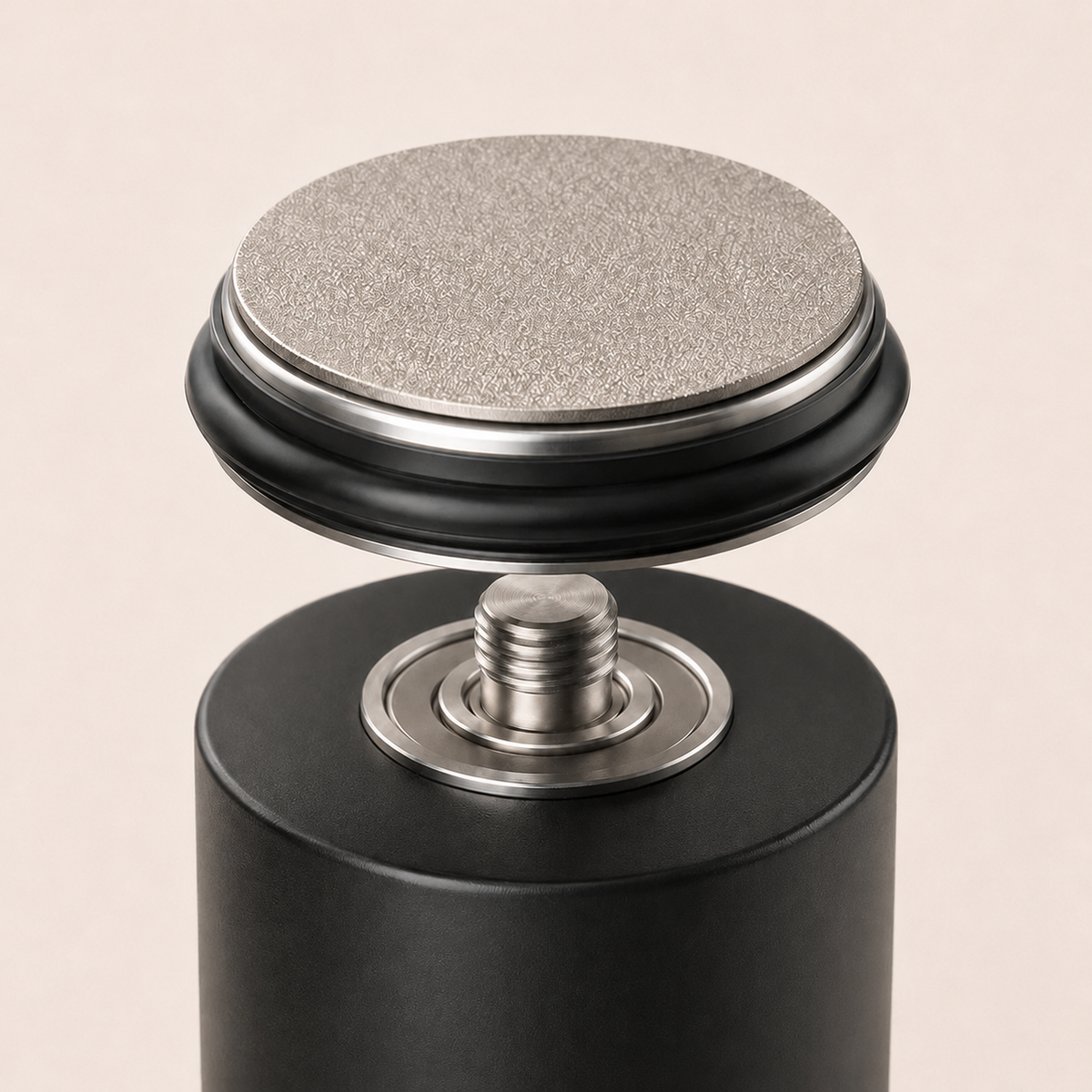 Rolling knife sharpener